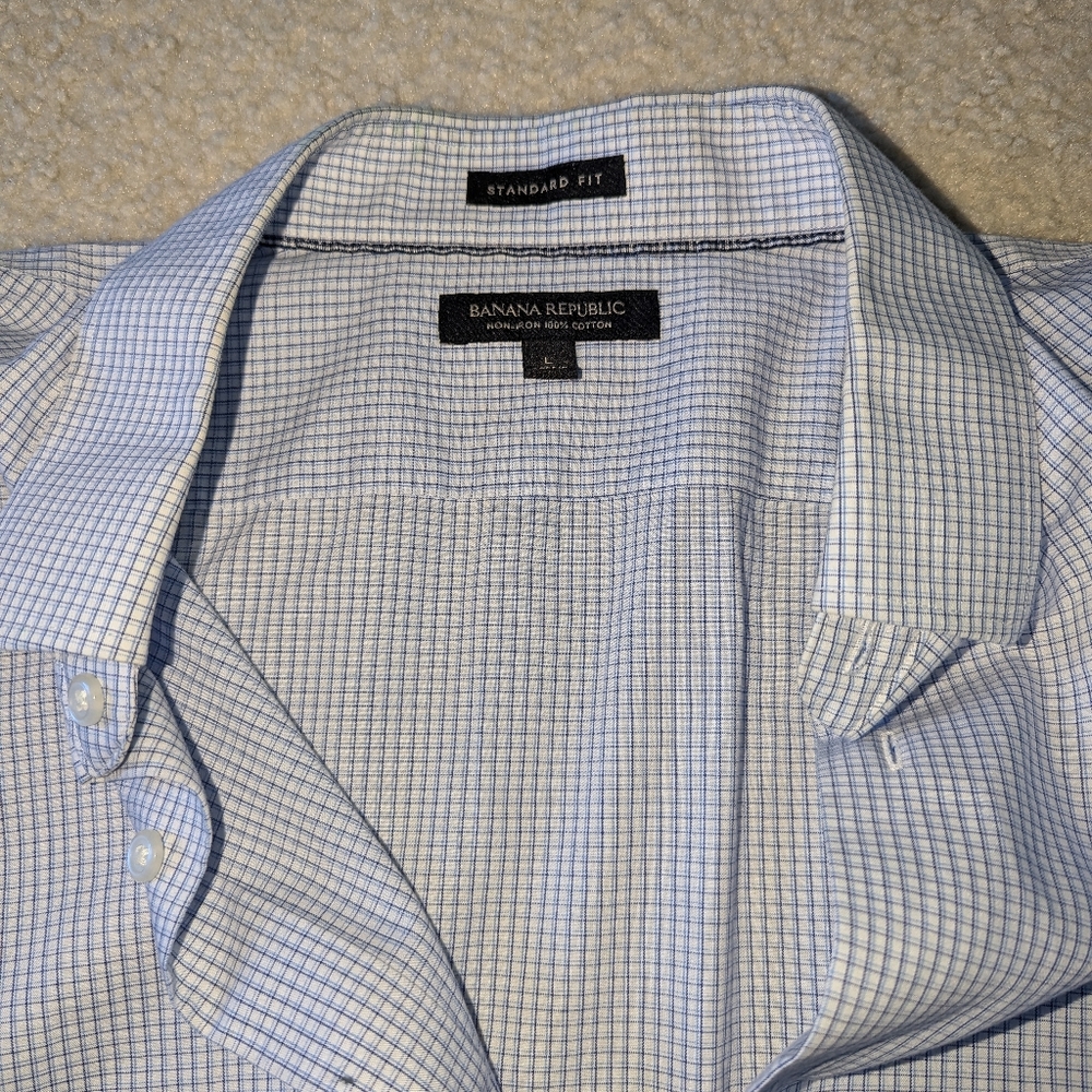 Banana Republic Men's Button Down Shirt - Picture 2 of 8